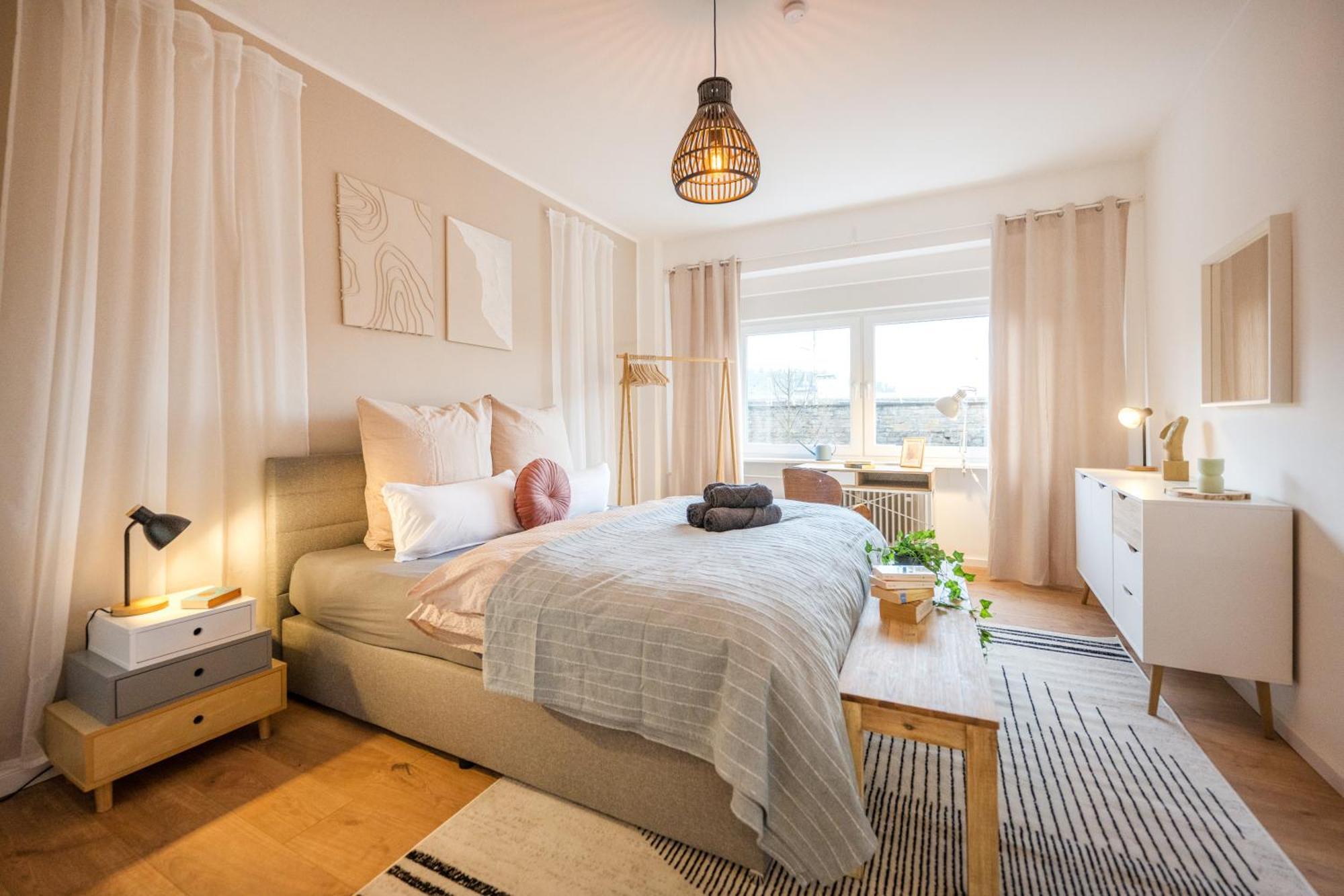 Neu: 100M² - Ideal Fuer Familien/Geschaeftsr. - Hbf Coblenza Exterior foto