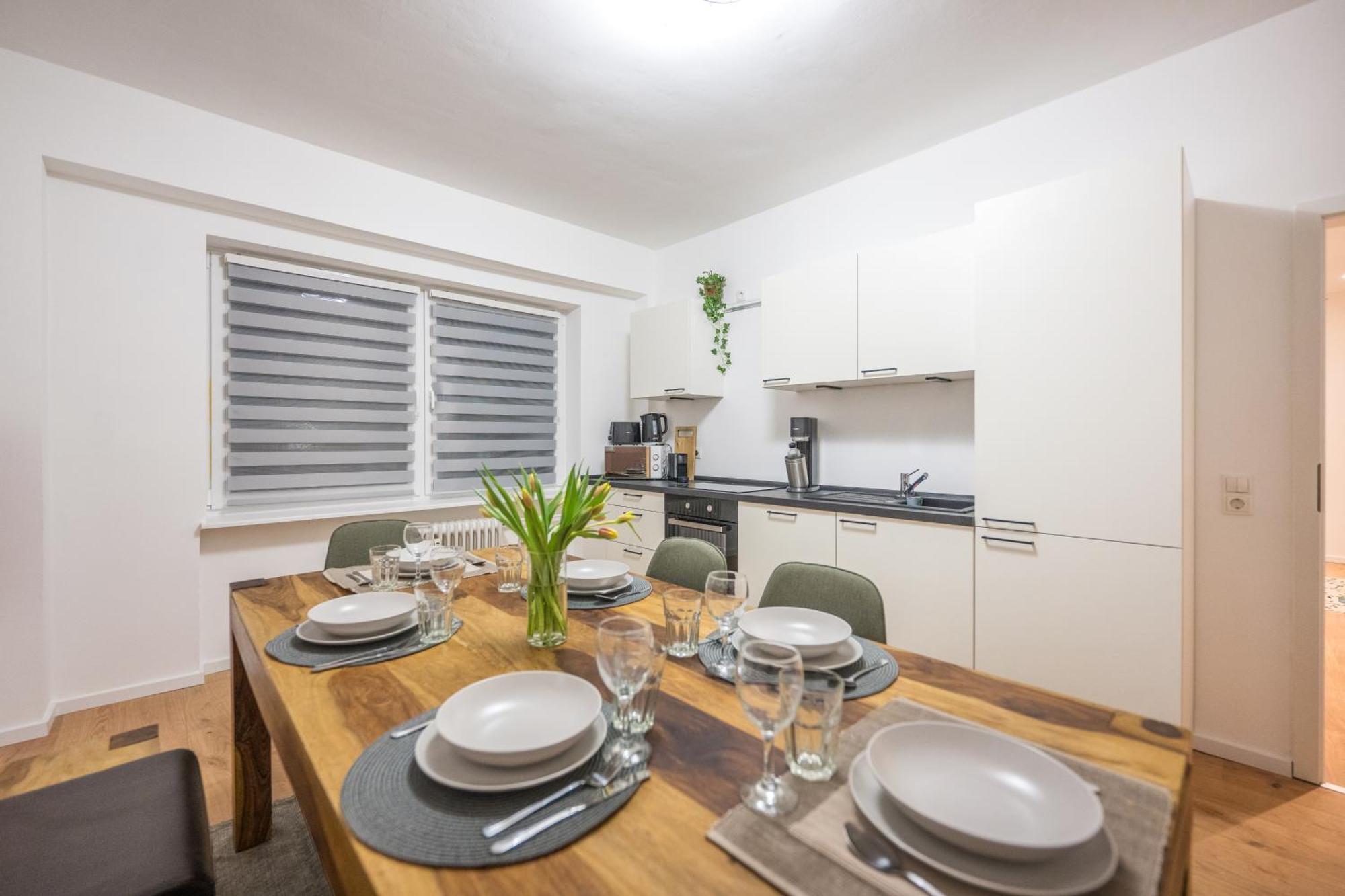 Neu: 100M² - Ideal Fuer Familien/Geschaeftsr. - Hbf Coblenza Exterior foto